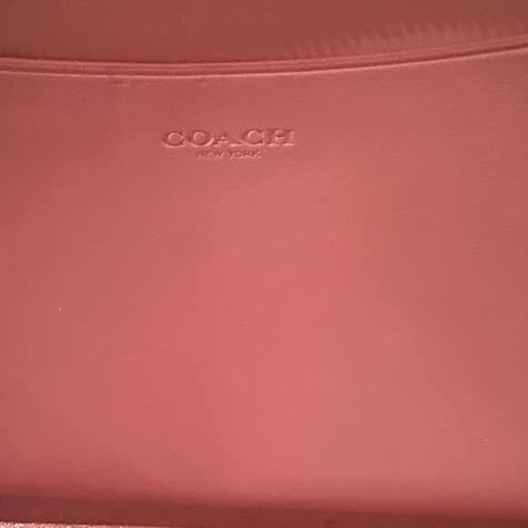 Coach Large Phone Wallet W/ Dandelion - Picture 4 of 7